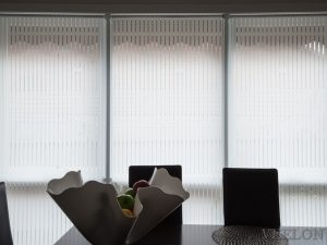 Veelon Melbourne roller blinds white ivory stripe